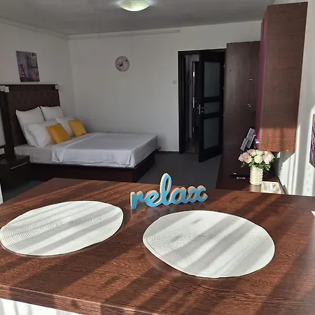 Onyx - Radiance Apartment *