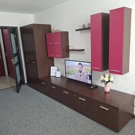 Onyx - Radiance Apartment Brasov